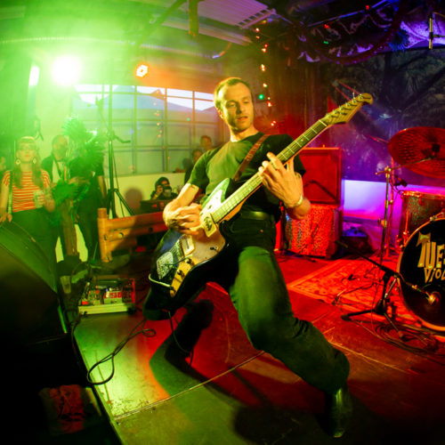 2024_ TUESDAY VIOLENCE dans l'oeil d'Anthony West